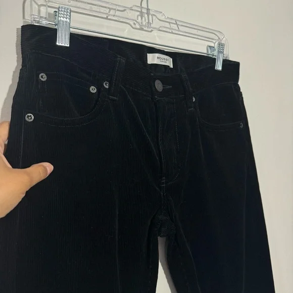 New Moussy‎ Vintage Black Corduroy Jean Size 26